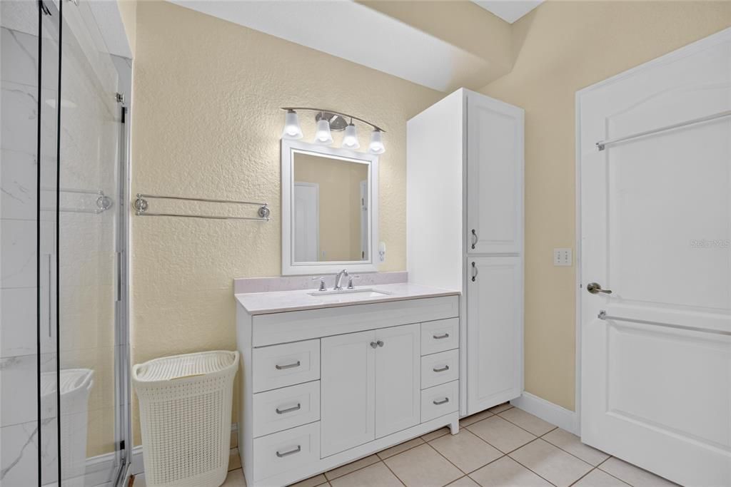 For Sale: $279,000 (3 beds, 2 baths, 1824 Square Feet)