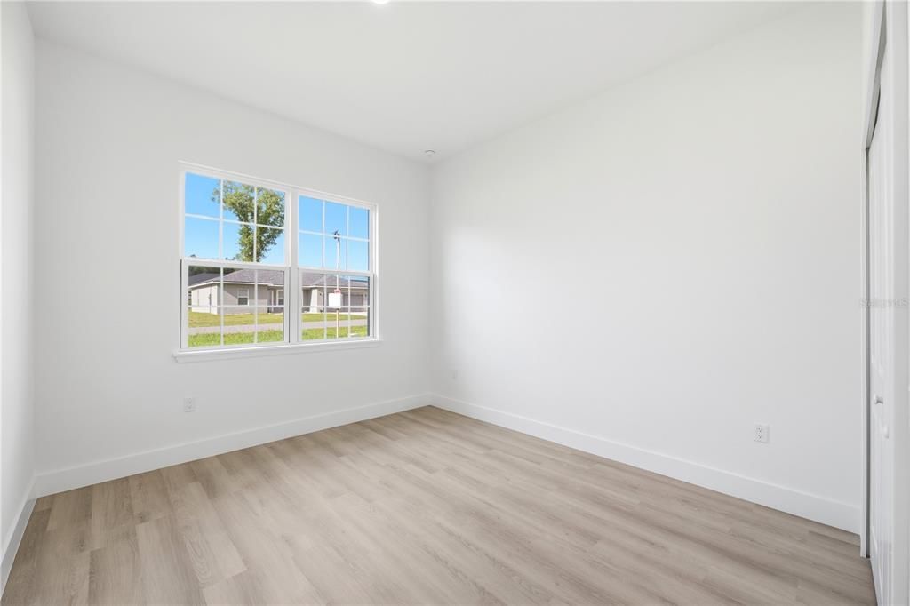 На продажу: $345,000 (4 спален, 3 ванн, 1802 Квадратных фут)