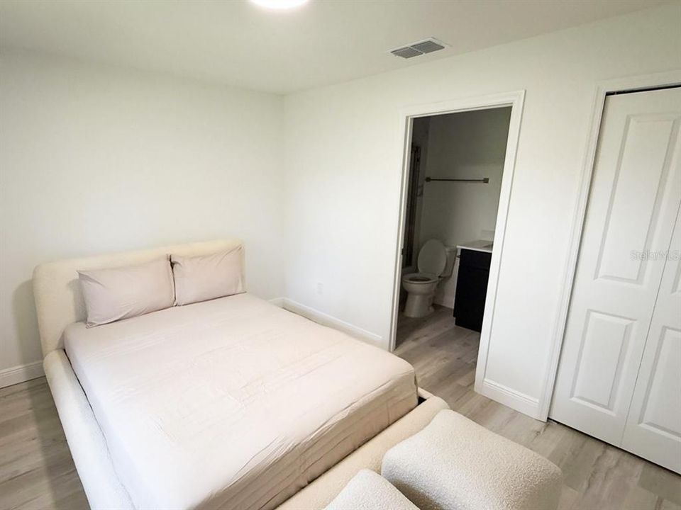В аренду: $1,897 (2 спален, 1 ванн, 857 Квадратных фут)
