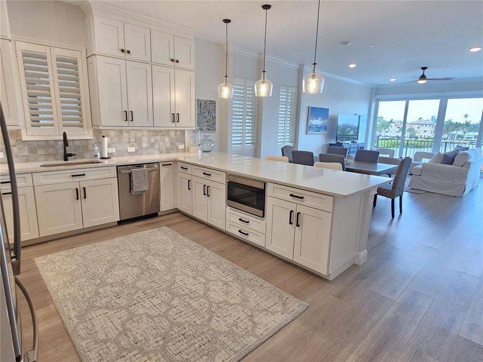 For Rent: $6,900 (3 beds, 2 baths, 1802 Square Feet)