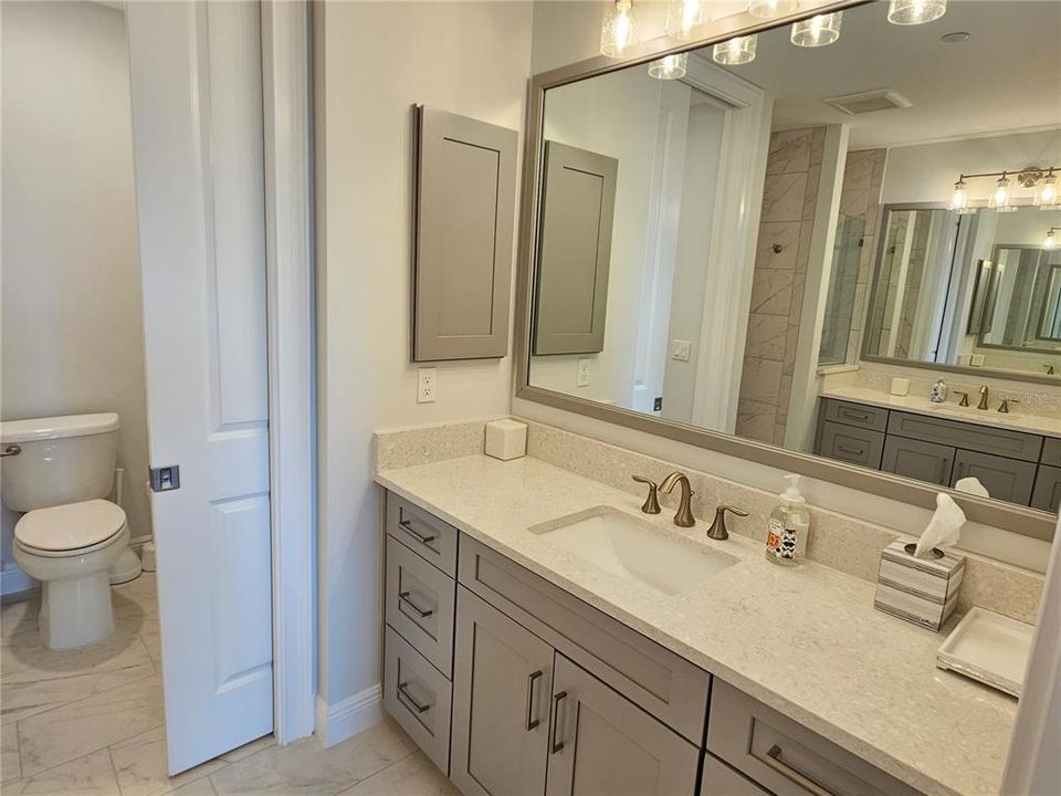 For Rent: $6,900 (3 beds, 2 baths, 1802 Square Feet)