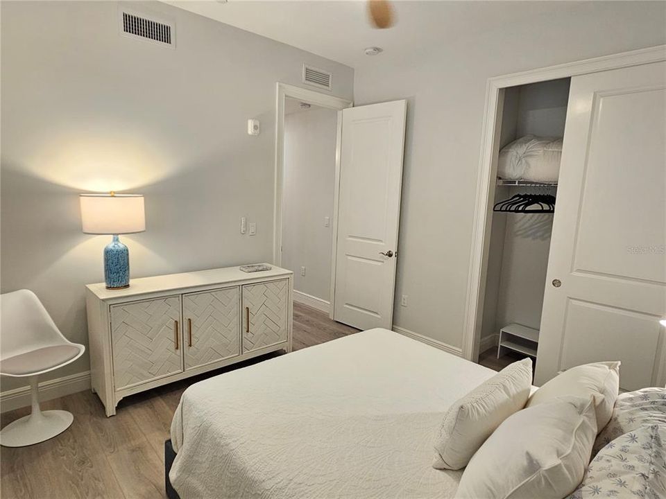 For Rent: $6,900 (3 beds, 2 baths, 1802 Square Feet)