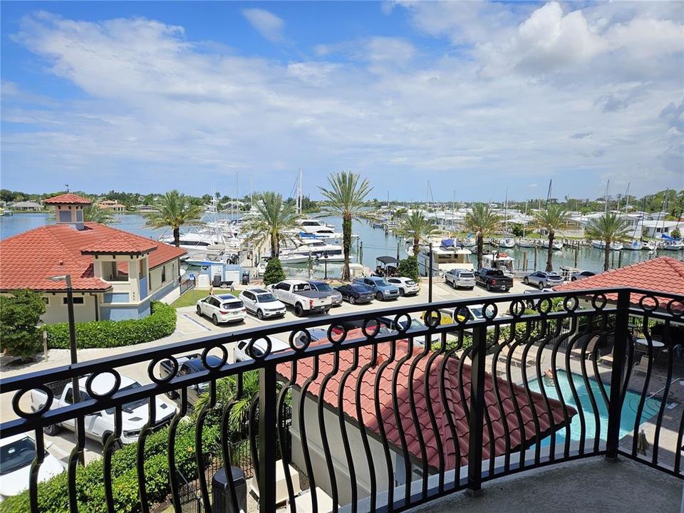 For Rent: $6,900 (3 beds, 2 baths, 1802 Square Feet)