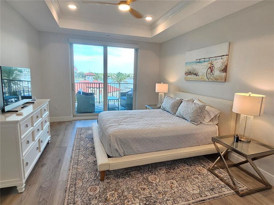 For Rent: $6,900 (3 beds, 2 baths, 1802 Square Feet)
