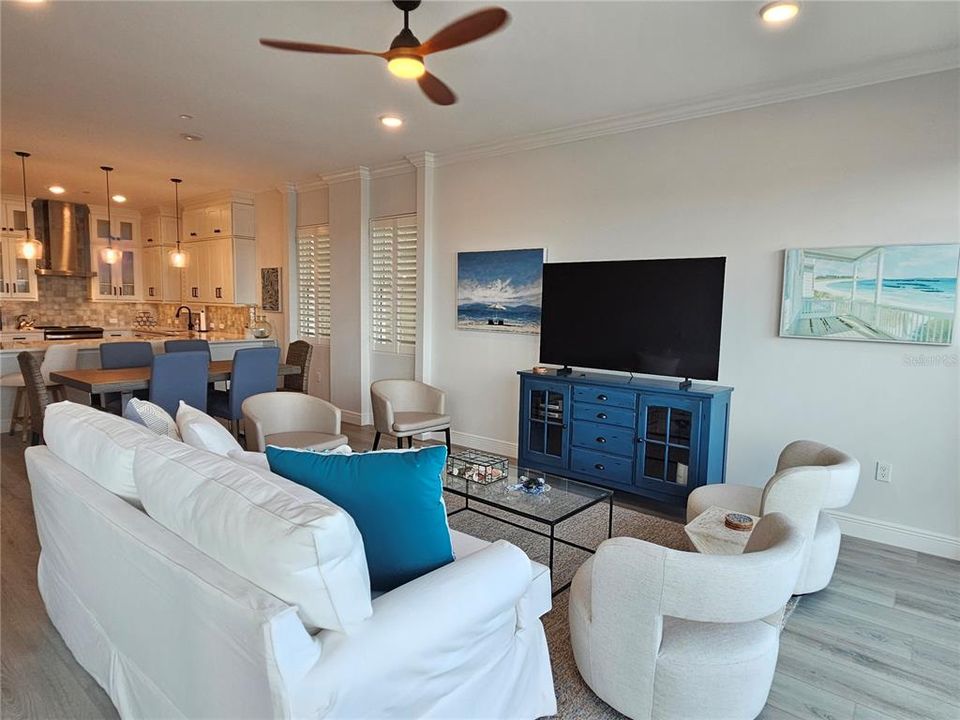 For Rent: $6,900 (3 beds, 2 baths, 1802 Square Feet)