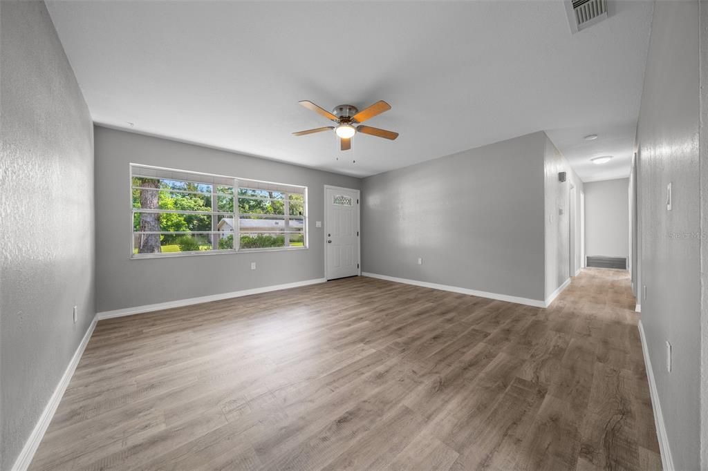 For Sale: $270,000 (3 beds, 2 baths, 1756 Square Feet)
