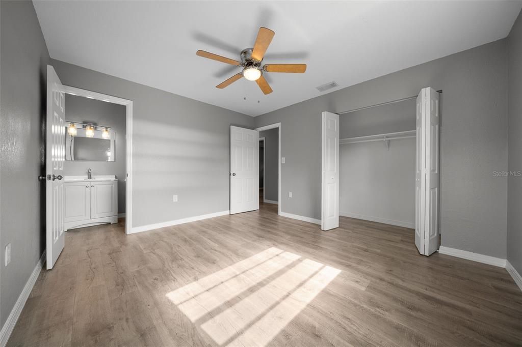 For Sale: $270,000 (3 beds, 2 baths, 1756 Square Feet)