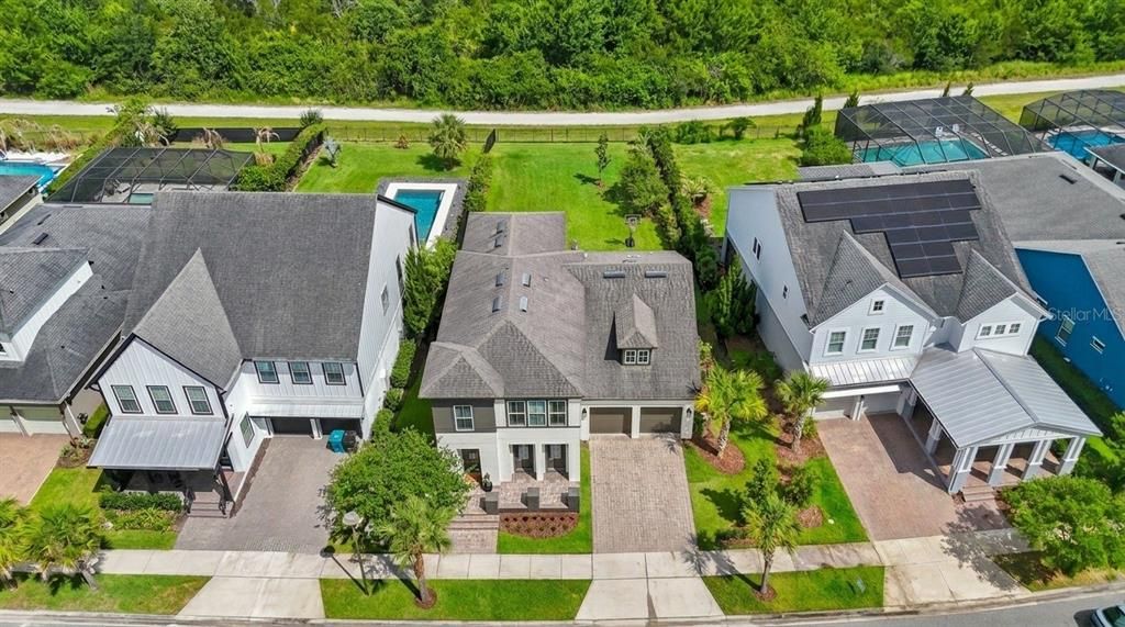 En Venta: $1,150,000 (5 camas, 3 baños, 3011 Pies cuadrados)