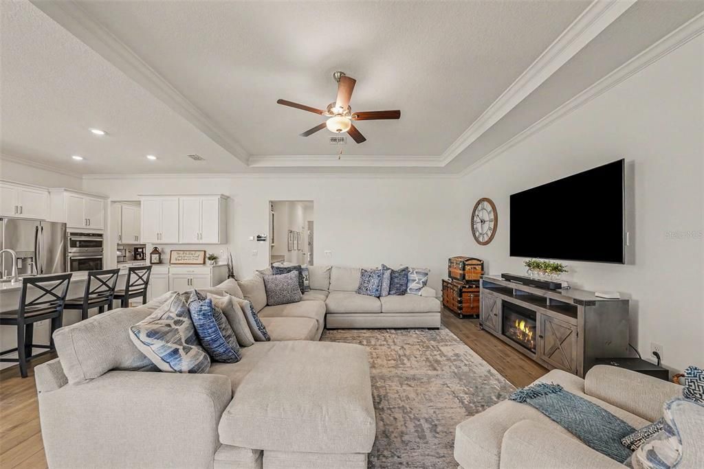 For Sale: $575,000 (4 beds, 3 baths, 2632 Square Feet)