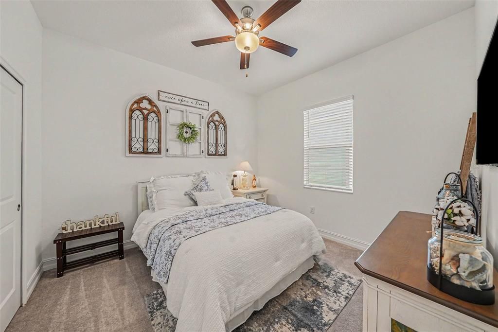For Sale: $575,000 (4 beds, 3 baths, 2632 Square Feet)