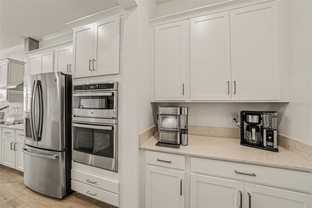 For Sale: $575,000 (4 beds, 3 baths, 2632 Square Feet)