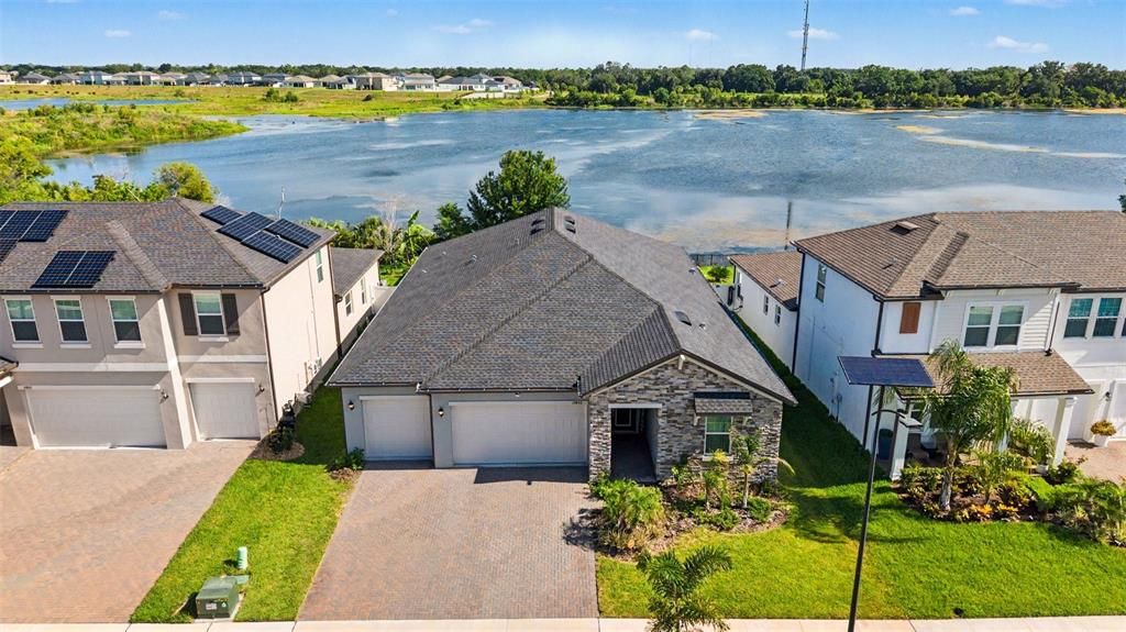 For Sale: $575,000 (4 beds, 3 baths, 2632 Square Feet)