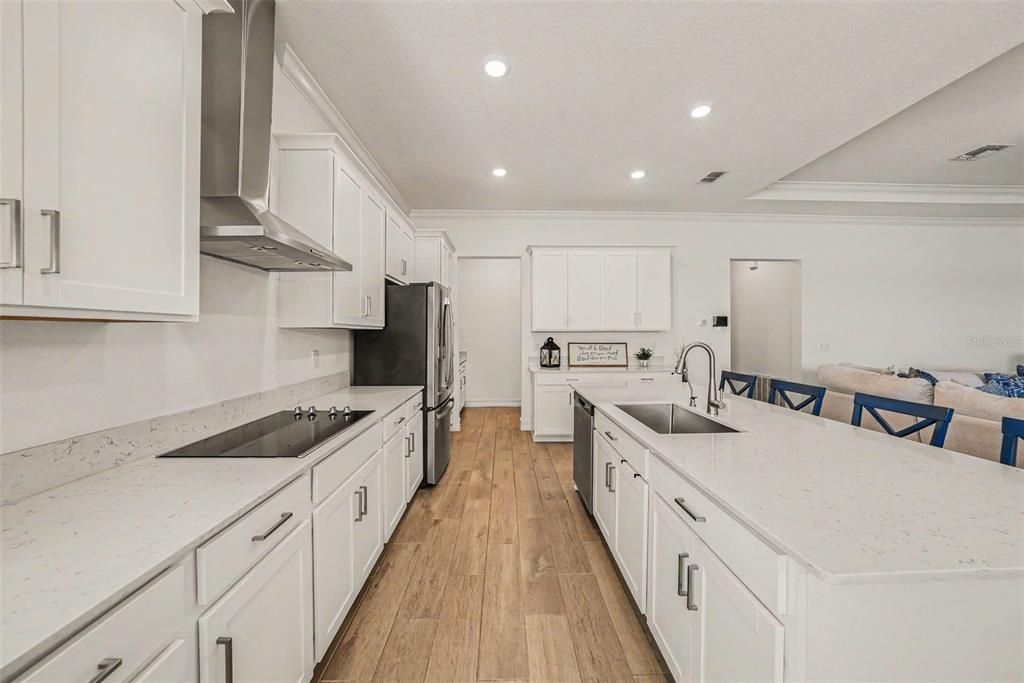 For Sale: $575,000 (4 beds, 3 baths, 2632 Square Feet)