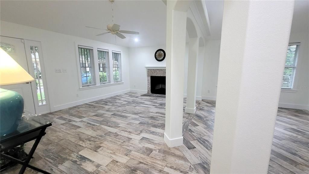 В аренду: $4,400 (4 спален, 3 ванн, 2600 Квадратных фут)