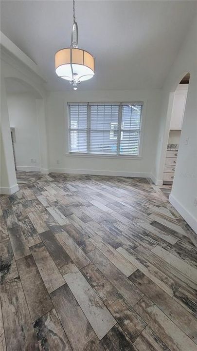 В аренду: $4,400 (4 спален, 3 ванн, 2600 Квадратных фут)