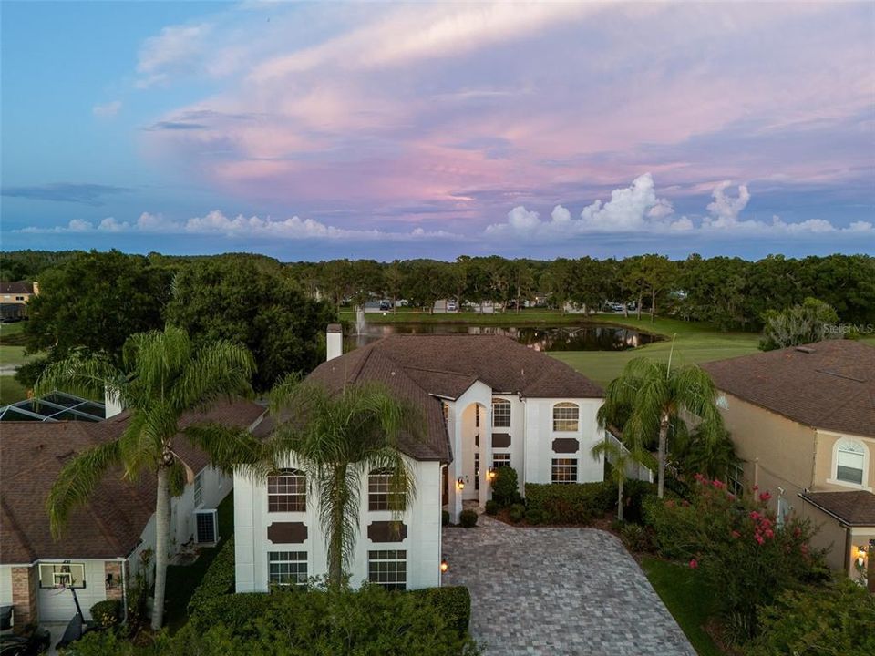 For Sale: $1,050,000 (5 beds, 2 baths, 3892 Square Feet)