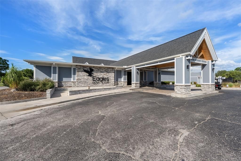 For Sale: $1,050,000 (5 beds, 2 baths, 3892 Square Feet)