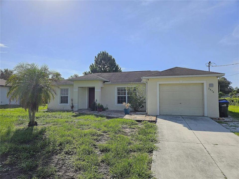 For Rent: $2,000 (3 beds, 2 baths, 1026 Square Feet)