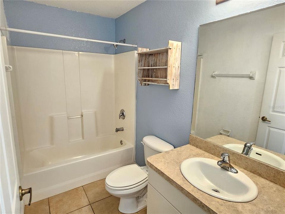 For Rent: $2,000 (3 beds, 2 baths, 1026 Square Feet)