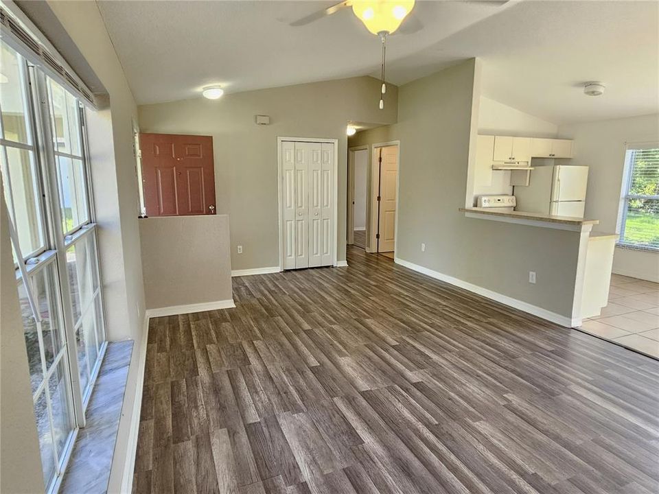 For Rent: $2,000 (3 beds, 2 baths, 1026 Square Feet)