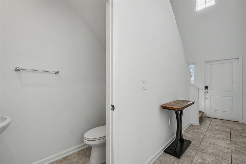 For Sale: $369,900 (4 beds, 2 baths, 1907 Square Feet)