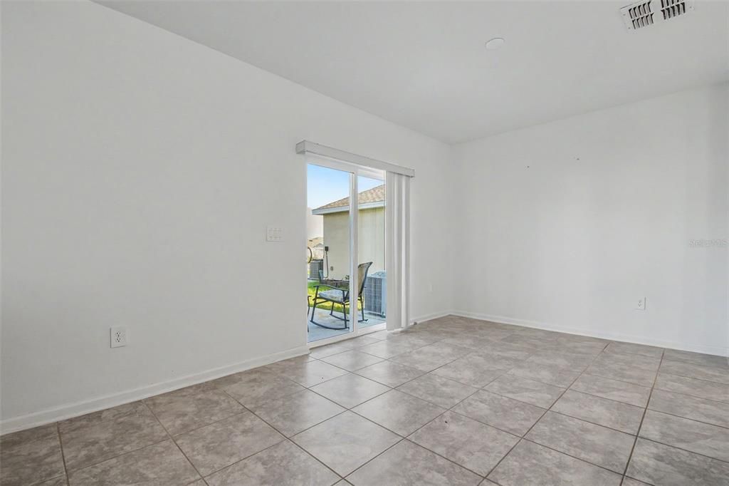 For Sale: $369,900 (4 beds, 2 baths, 1907 Square Feet)