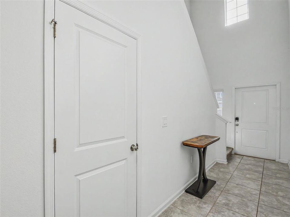 For Sale: $369,900 (4 beds, 2 baths, 1907 Square Feet)