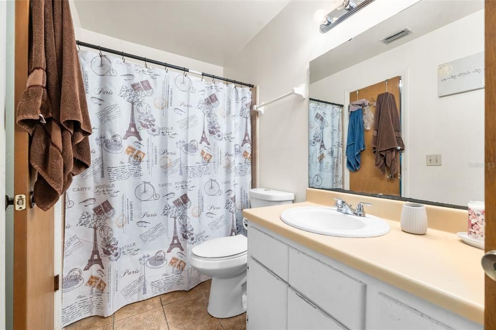 For Sale: $230,000 (3 beds, 2 baths, 1338 Square Feet)