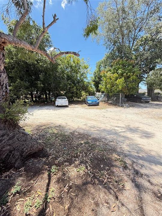 For Sale: $375,000 (6 beds, 0 baths, 1890 Square Feet)