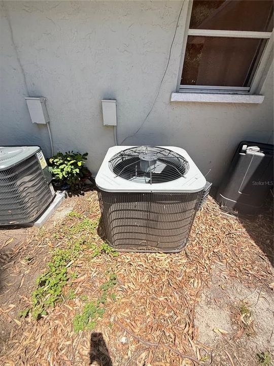 For Sale: $375,000 (6 beds, 0 baths, 1890 Square Feet)