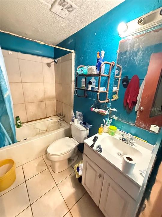 For Sale: $375,000 (6 beds, 0 baths, 1890 Square Feet)