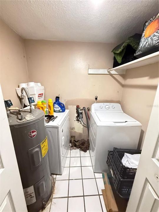For Sale: $375,000 (6 beds, 0 baths, 1890 Square Feet)