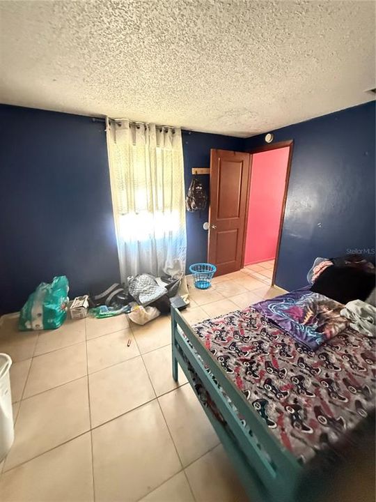 For Sale: $375,000 (6 beds, 0 baths, 1890 Square Feet)