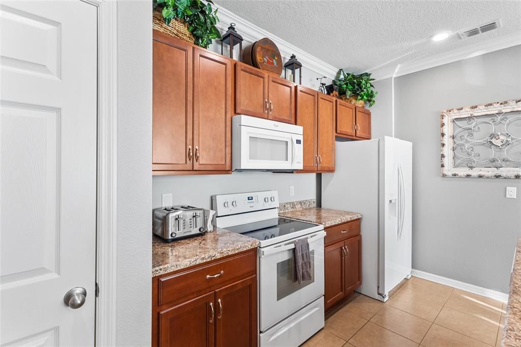 En Venta: $254,900 (2 camas, 2 baños, 1311 Pies cuadrados)