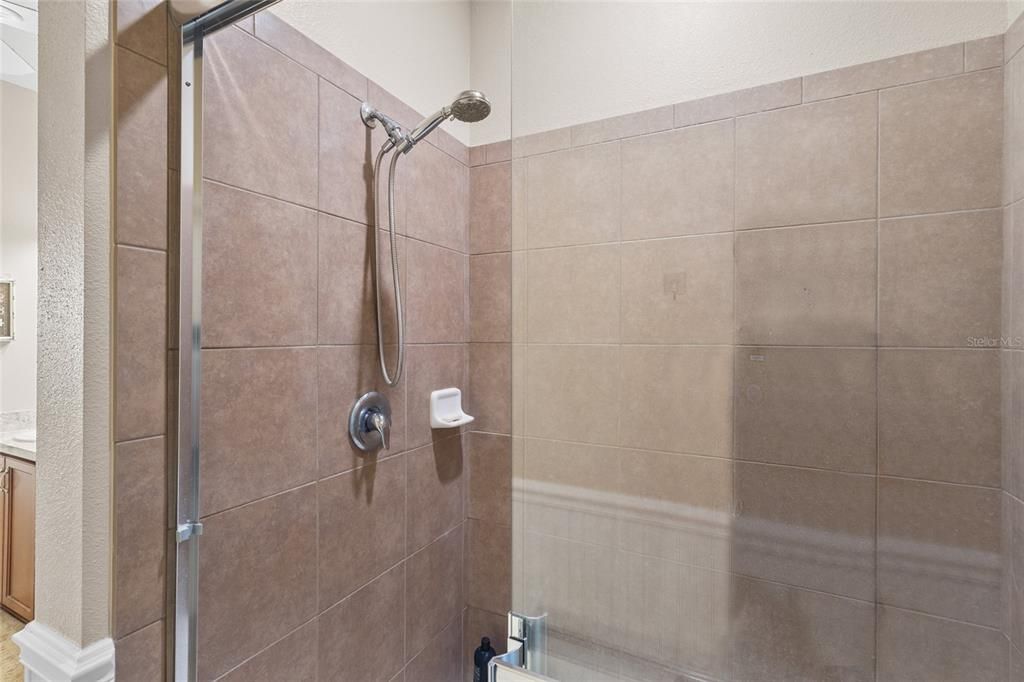 En Venta: $254,900 (2 camas, 2 baños, 1311 Pies cuadrados)