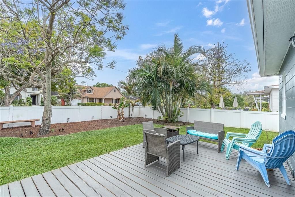 For Rent: $3,100 (3 beds, 2 baths, 1620 Square Feet)