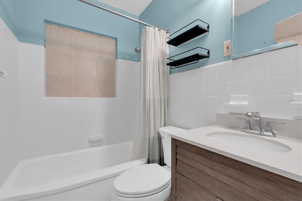 For Rent: $3,100 (3 beds, 2 baths, 1620 Square Feet)