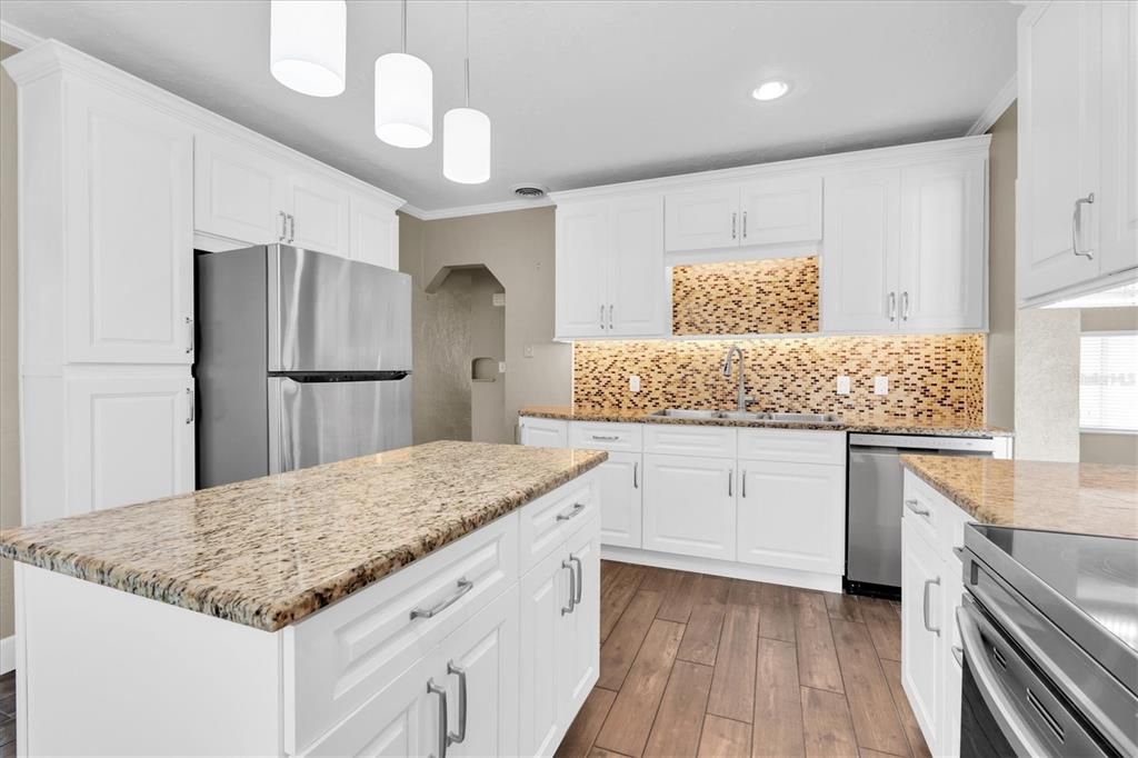For Rent: $3,100 (3 beds, 2 baths, 1620 Square Feet)