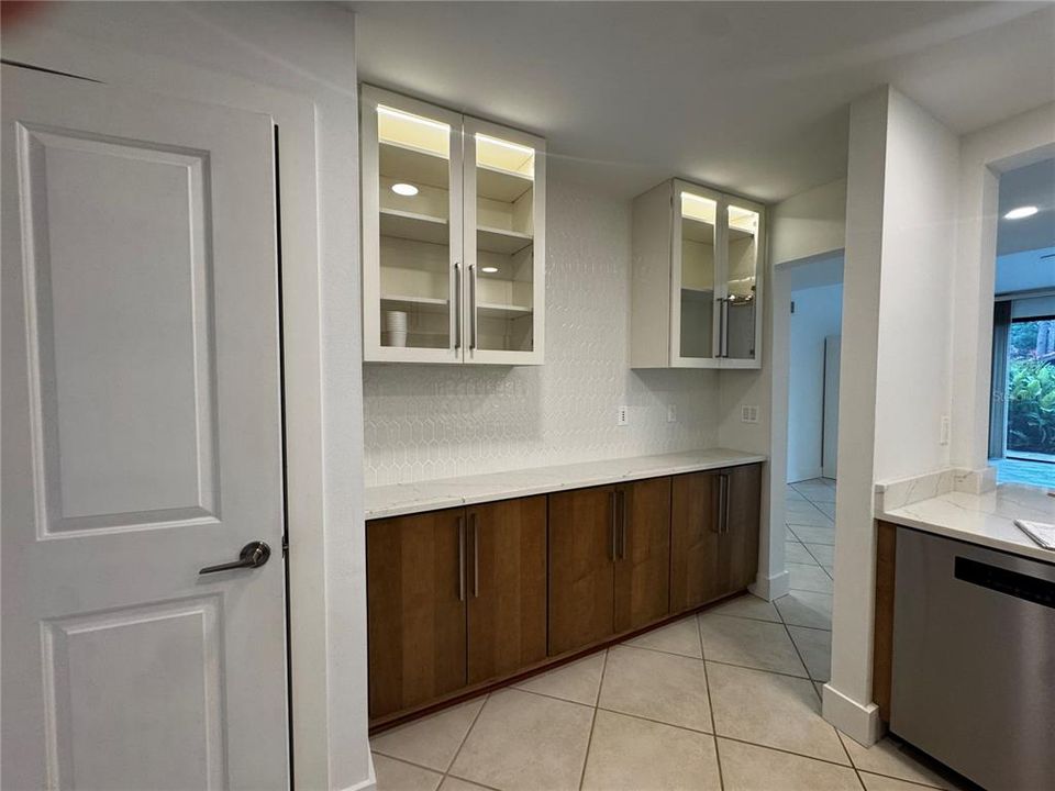 For Rent: $2,490 (3 beds, 2 baths, 1535 Square Feet)