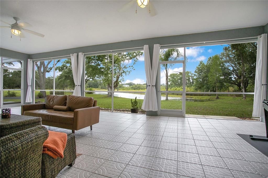 For Sale: $1,100,000 (4 beds, 2 baths, 1825 Square Feet)