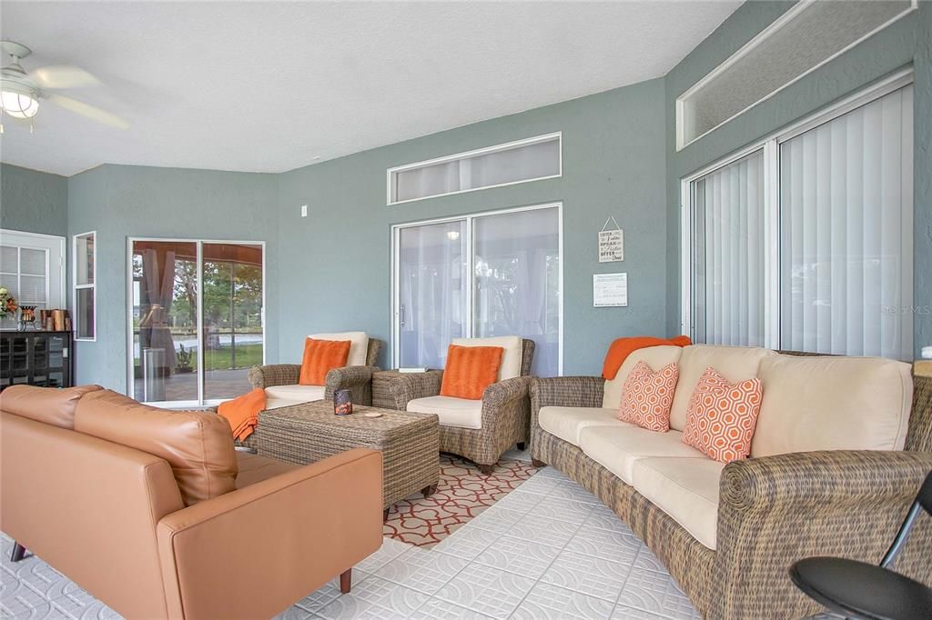 For Sale: $1,100,000 (4 beds, 2 baths, 1825 Square Feet)