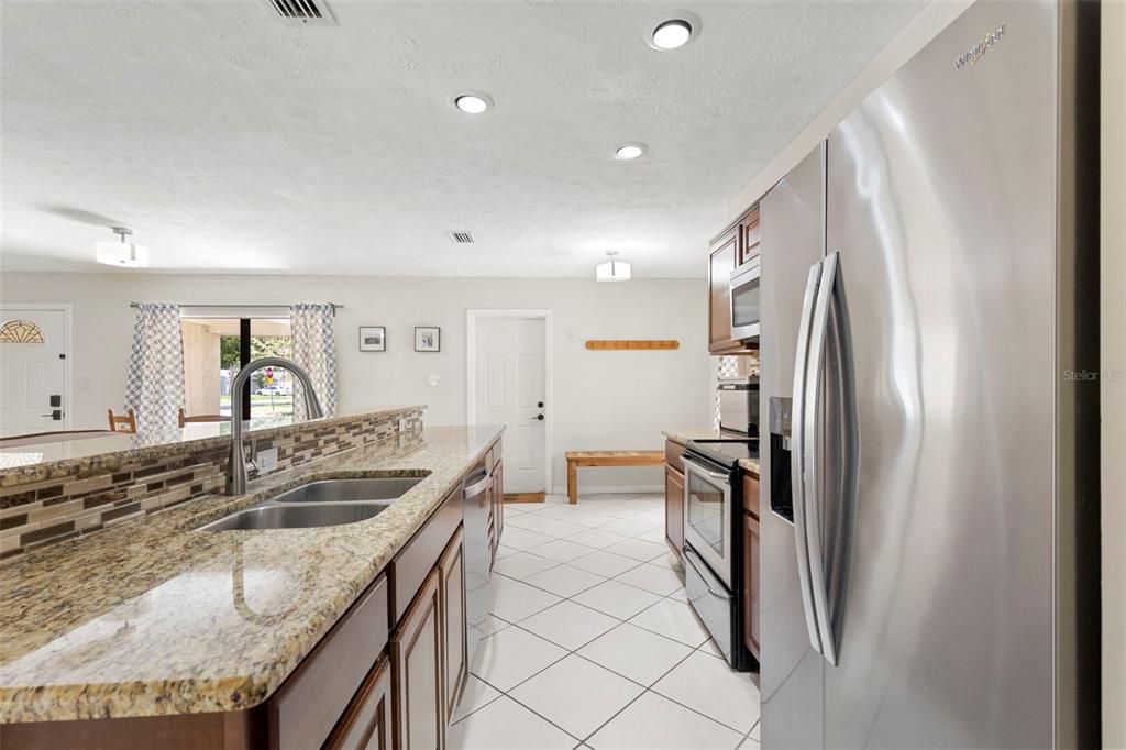 En Venta: $479,900 (3 camas, 2 baños, 1542 Pies cuadrados)
