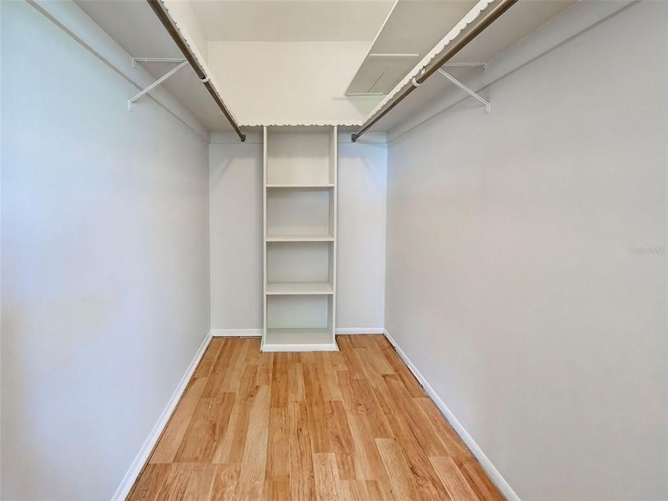 На продажу: $299,900 (2 спален, 2 ванн, 1545 Квадратных фут)