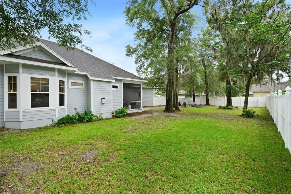 For Sale: $715,000 (4 beds, 3 baths, 2472 Square Feet)