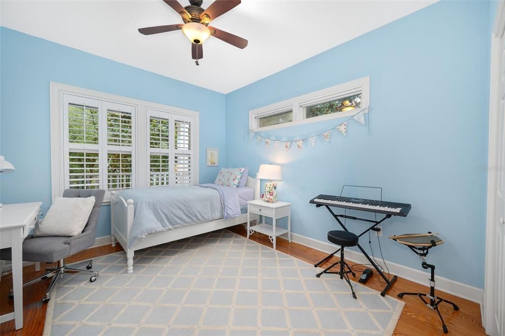 For Sale: $715,000 (4 beds, 3 baths, 2472 Square Feet)