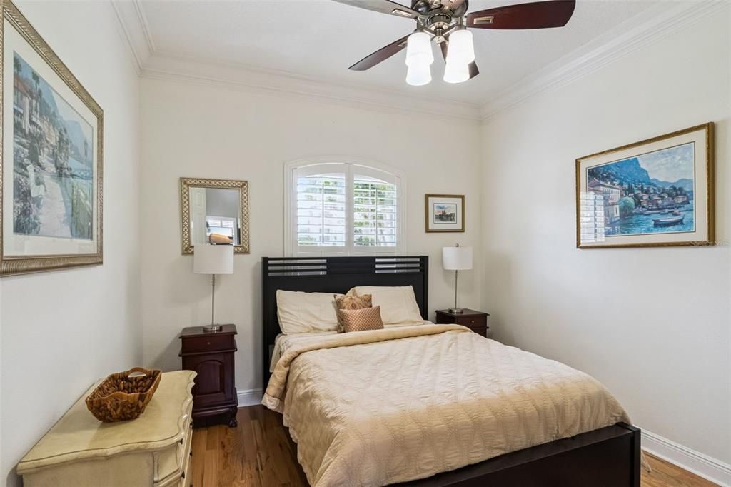 En Venta: $575,000 (4 camas, 3 baños, 2709 Pies cuadrados)