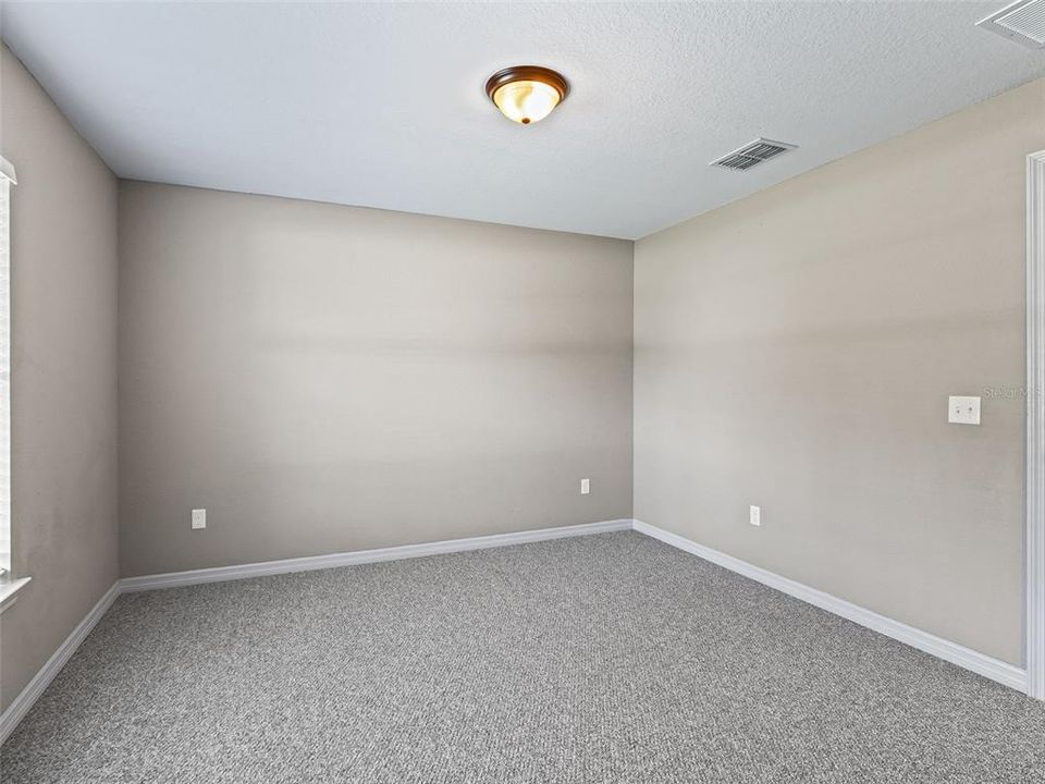 For Sale: $229,500 (3 beds, 2 baths, 1341 Square Feet)