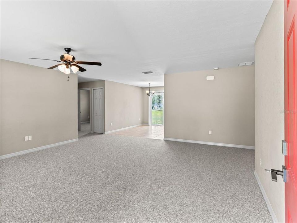 For Sale: $229,500 (3 beds, 2 baths, 1341 Square Feet)