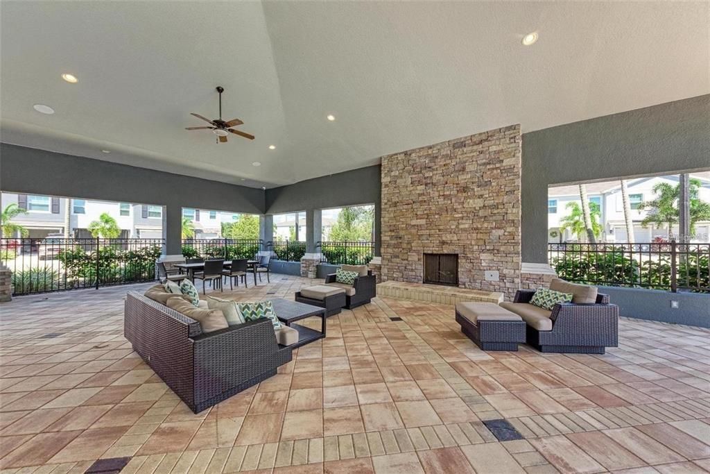 For Rent: $2,750 (3 beds, 2 baths, 1673 Square Feet)