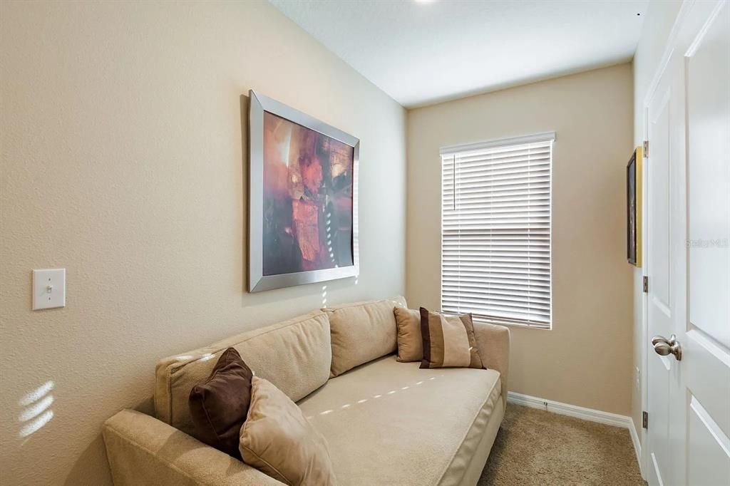 For Rent: $2,750 (3 beds, 2 baths, 1673 Square Feet)